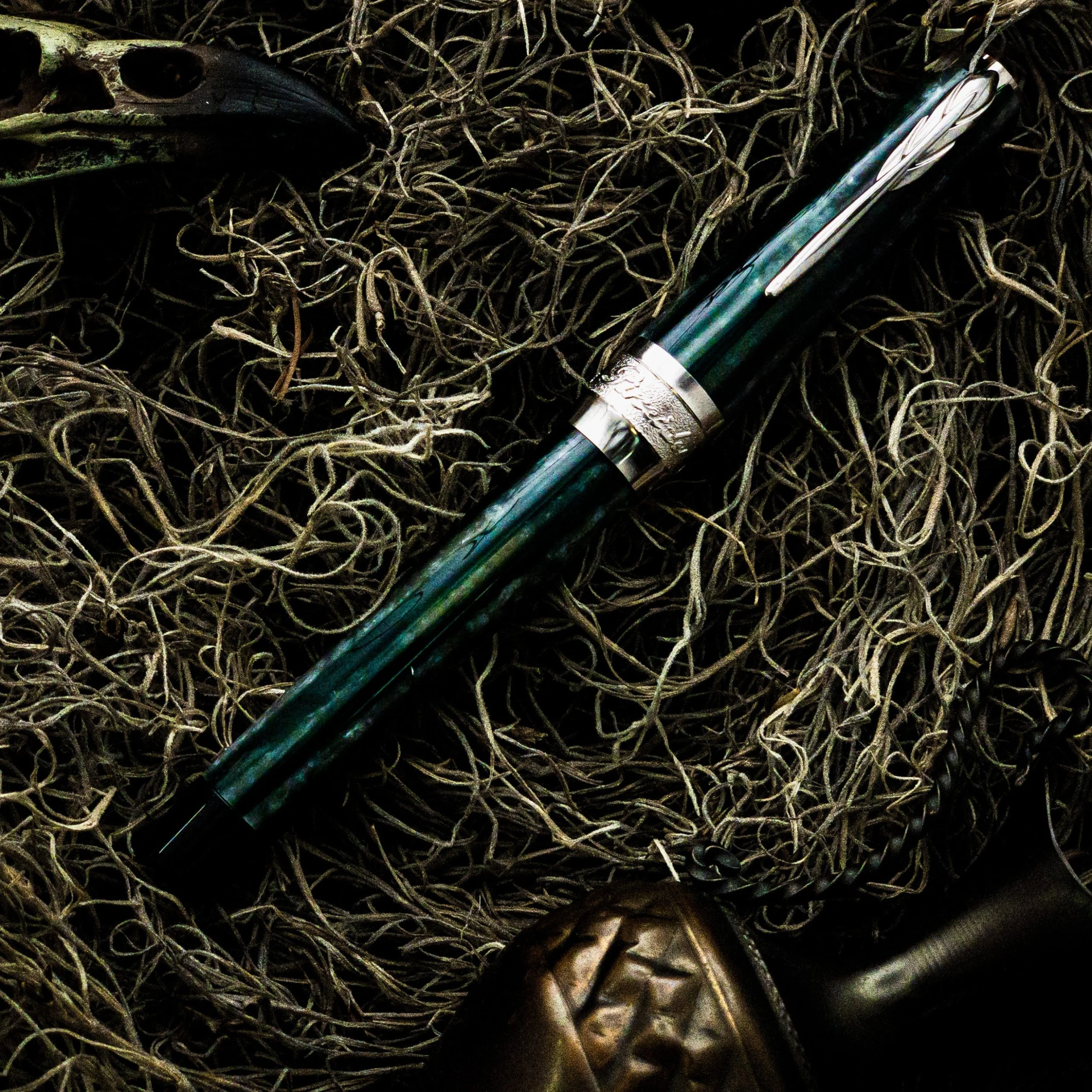 Pineider Arco Desert Beetle Rollerball Pen, Green & Black - Image 2