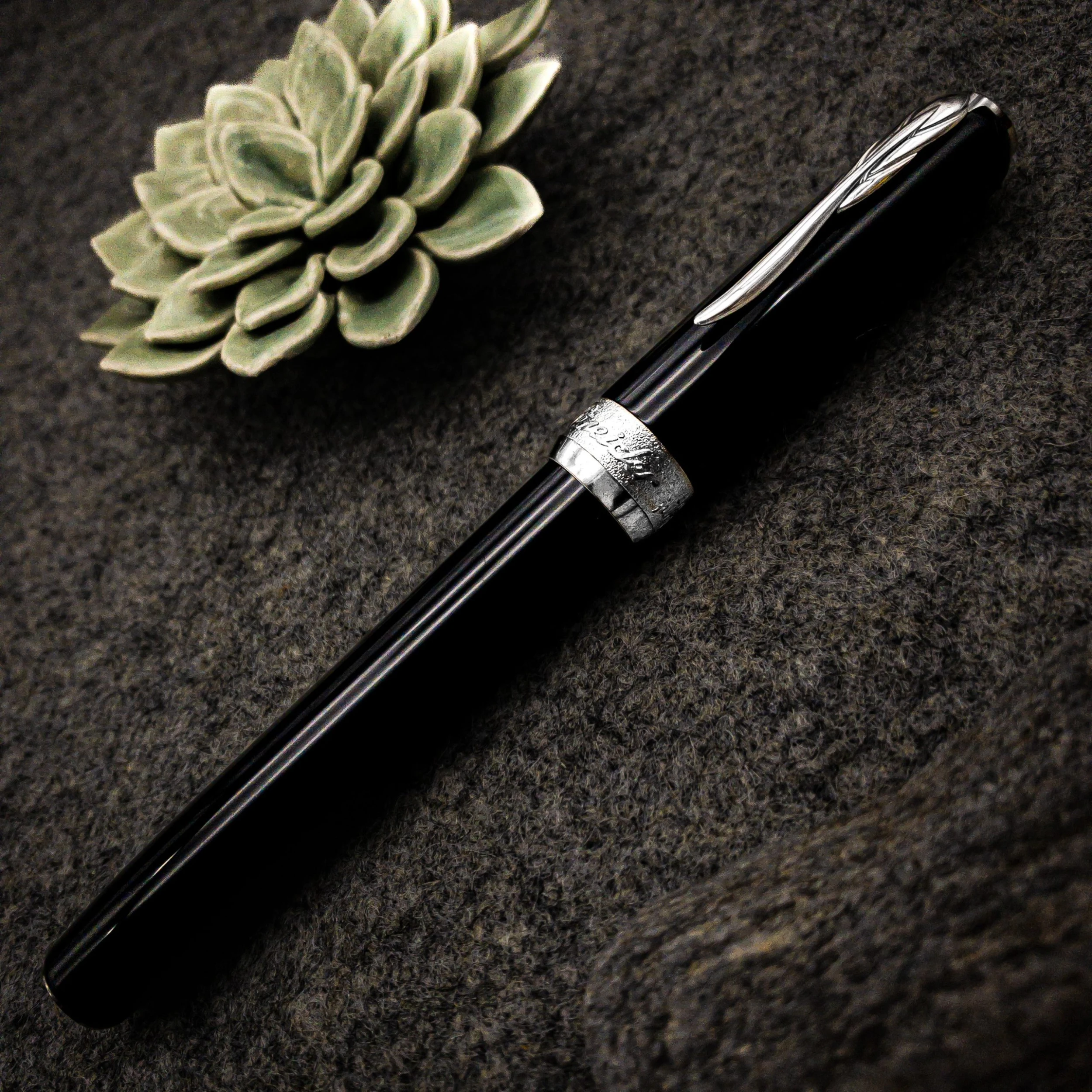 Pineider La Grande Bellezza Gemstone Rollerball Pen, Stone Black - Image 2